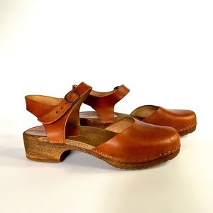 Bosabo Leather Clogs